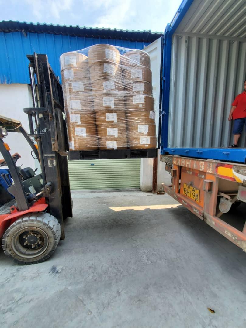 WEIHONGLAI Help Customer In Africa Loading PE Film And Thermal Bond Non Woven  Fabric