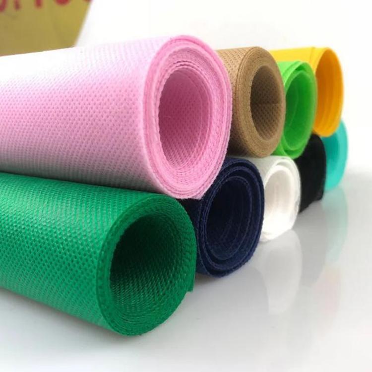 What Is Non Woven Polyester Fabric? What Is The Difference Between It And PP Non woven Fabric?