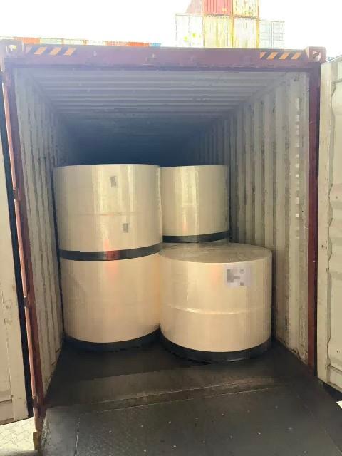 WEIHONGLAI Load Untreated Fluff Pulp for Bangladesh Customer