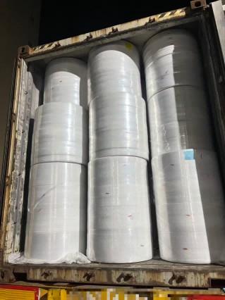 WEIHONGLAI Helps Bangladesh Customer to Loading the Nonwoven fabric
